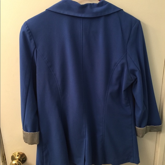 Blue Blazer - Picture 2 of 3